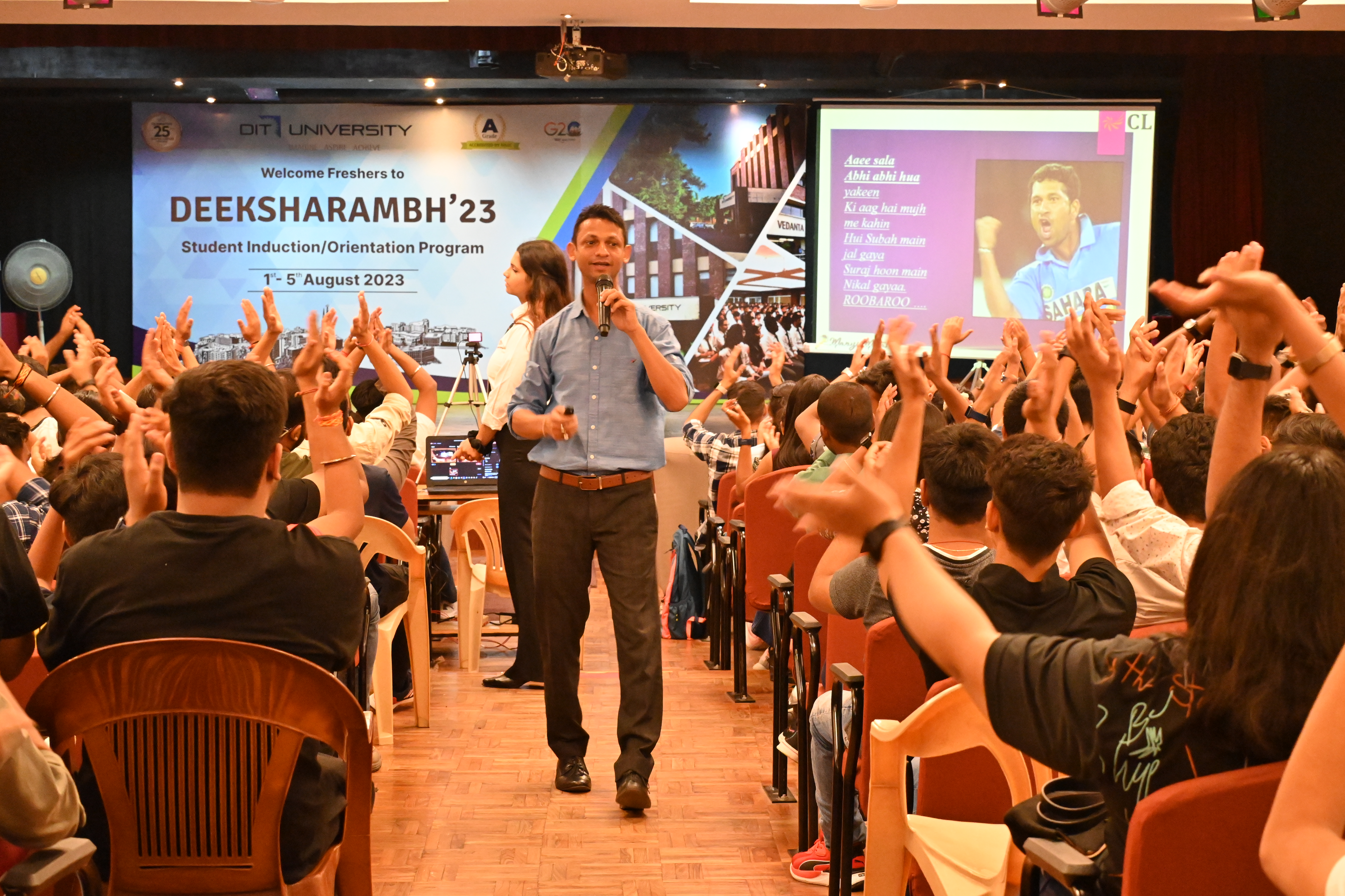 Manuj Mittal providing career counselling